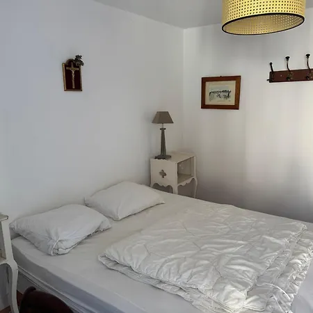 Maison Spacieuse, Le Vieil, A 250m - 10 Pers. - Fr-1-823-170 *