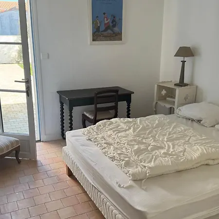 Maison Spacieuse, Le Vieil, A 250m - 10 Pers. - Fr-1-823-170 Feriehus